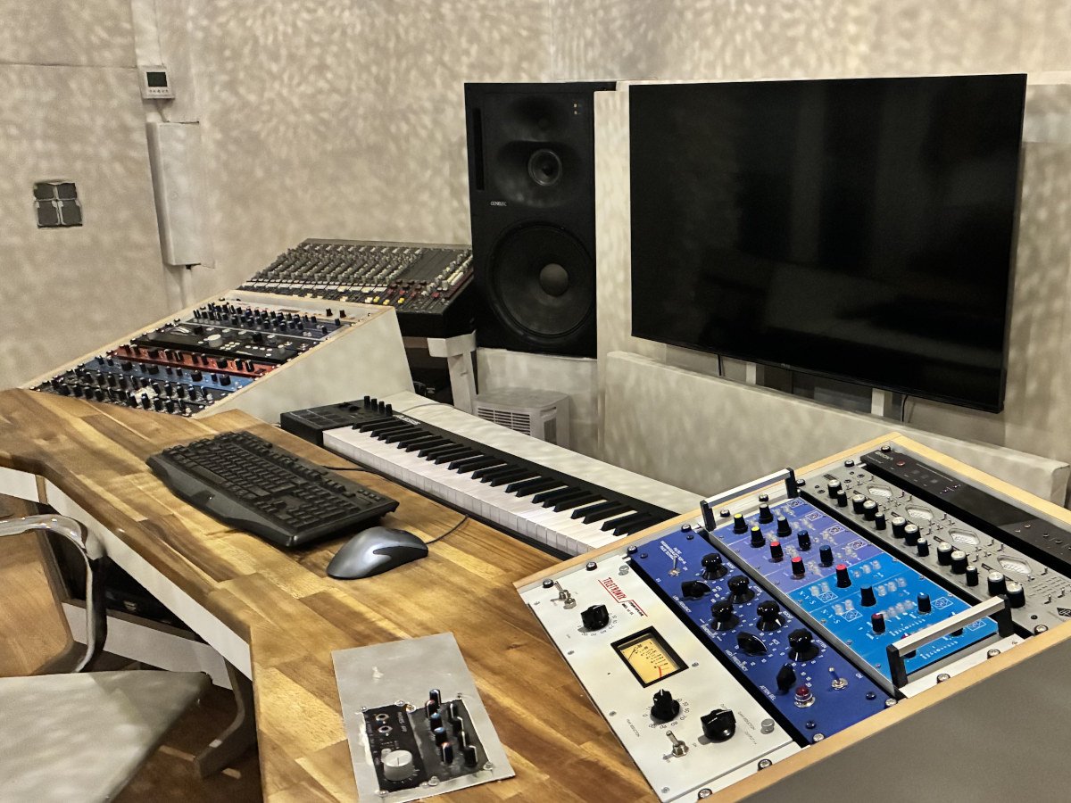 Mic Piano